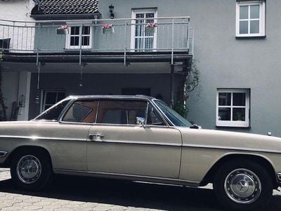 Gebraucht Mercedes W114 150 PS (110 kW) 1971 Beige Coupé