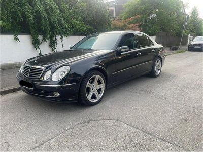 Mercedes E320