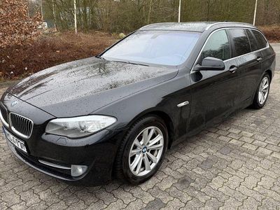 Gebraucht BMW 520 Sport Line 184 PS (135 kW) 2012 Schwarz Limousine