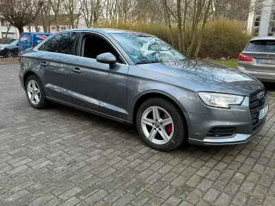 Gebraucht Audi A3 115 PS (84 kW) 2017 Grau Limousine