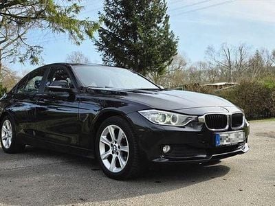 Gebraucht BMW 316 Sport Line 136 PS (100 kW) 2014 Schwarz Limousine