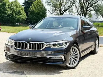 Gebraucht BMW 520 Luxury Line 190 PS (139 kW) 2018 Grau Limousine