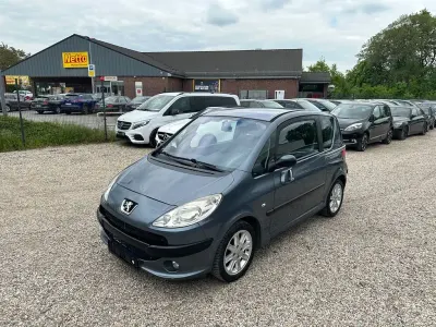 Gebraucht Peugeot 1007 Premium 73 PS (53 kW) 2006 Grau Van / Kleinbus