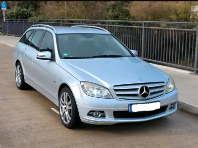 Gebraucht Mercedes C220 Avantgarde 170 PS (125 kW) 2009 Silber Kombi