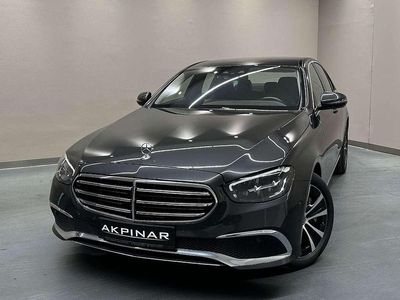 Usata Mercedes E300 Luxury 313 CV (230 kW) 2022 Grigio Berlina