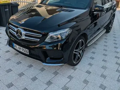 Gebraucht Mercedes GLE350 258 PS (189 kW) 2017 Schwarz SUV