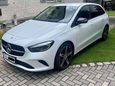 Mercedes B220