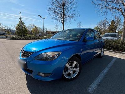 Usata Mazda 3 Active 105 CV (77 kW) 2004 Blu Utilitaria