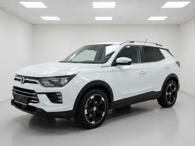Second-hand Ssangyong (KGM) Korando 136 CP (100 kW) 2022 Alb SUV