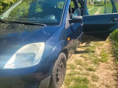 Brugt Ford Fiesta Ambiente 60 HK (44 kW) 2006 Sort Hatchback