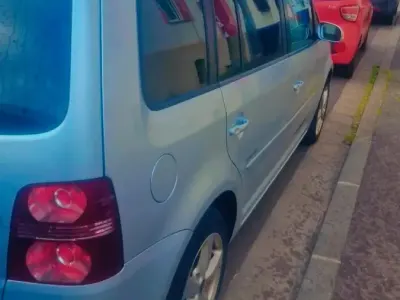 Gebraucht VW Touran 160 PS (117 kW) 2010 Braun Van / Kleinbus