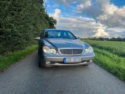 Mercedes C200