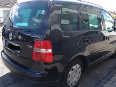 Gebraucht VW Touran Highline 136 PS (100 kW) 2004 Schwarz Van / Kleinbus