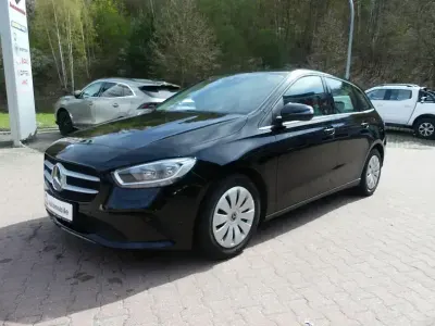 Gebraucht Mercedes B180 136 PS (100 kW) 2019 Schwarz Van / Kleinbus