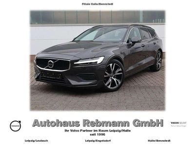 Platinum grey / metallic Gebraucht 2024 Volvo V60 Core Kombi | 33.600 € (Superpreis)