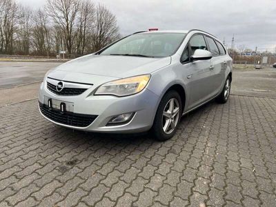 gebraucht Opel Astra Sports Tourer Design Edition