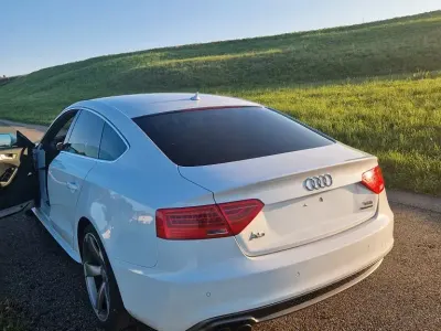 Gebraucht Audi A5 Sportback Sport 177 PS (130 kW) 2015 Weiß Kleinwagen