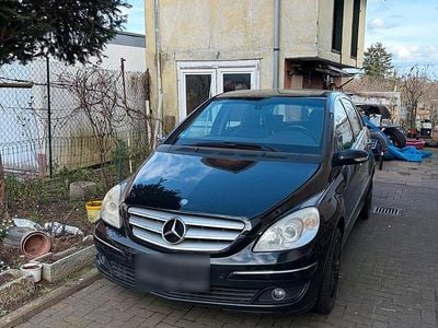 Gebraucht Mercedes B200 136 PS (100 kW) 2005 Schwarz Van / Kleinbus