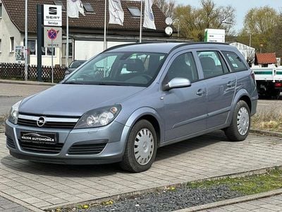 Usata Opel Astra Edition 125 CV (91 kW) 2005 Argento Berlina