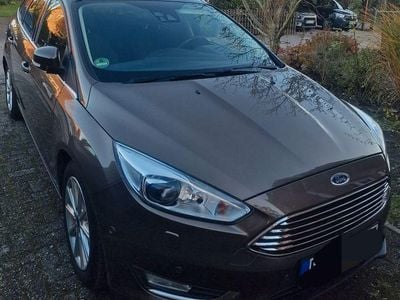 Braun Gebraucht 2018 Ford Focus Titanium Kombi | 13.000 € (Fairer Preis)