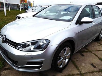 Gebraucht VW Golf VII Trendline 86 PS (63 kW) 2015 Reflexsilber Limousine