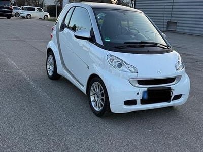 Gebraucht Smart ForTwo Coupé 71 PS (52 kW) 2011 Weiß Coupé