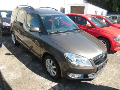 Gebraucht Skoda Roomster Fresh 86 PS (63 kW) 2014 Weiß Van / Kleinbus