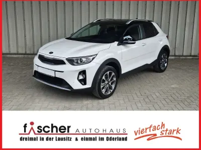 Gebraucht Kia Stonic Vision 101 PS (74 kW) 2019 Schneeweiß/ auroraschwarz SUV