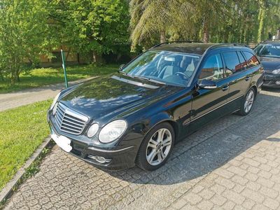 Mercedes E200