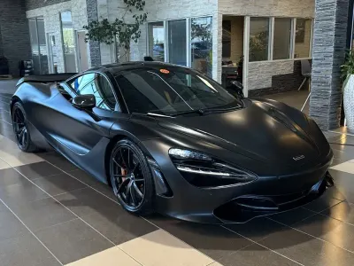 Gebraucht McLaren 720S 721 PS (530 kW) 2023 Schwarz onyx black Coupé