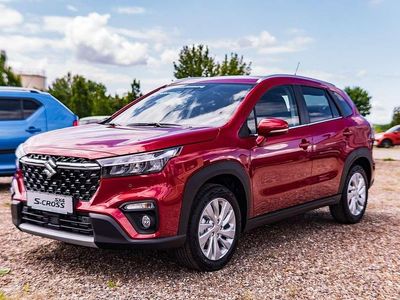 Neu Suzuki SX4 S-Cross Comfort 110 PS (80 kW) 2025 Energetic red pearl metallic Limousine