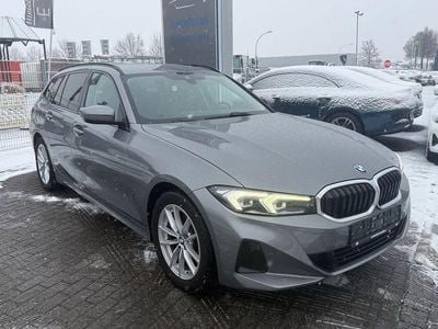 Skyscraper Gebraucht 2023 BMW 320 Kombi | 28.950 € (Guter Preis)