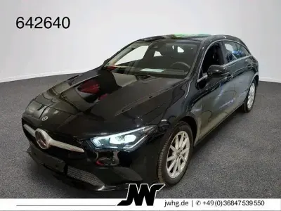 Gebraucht Mercedes CLA250e Shooting Brake 218 PS (160 kW) 2022 Schwarz Kombi