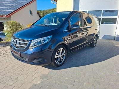Second-hand Mercedes V250 Avantgarde Edition 190 CP (139 kW) 2014 Albastru Monovolum