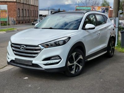 gebraucht Hyundai Tucson Blue Trend 2WD NAVI KAMERA Pano....