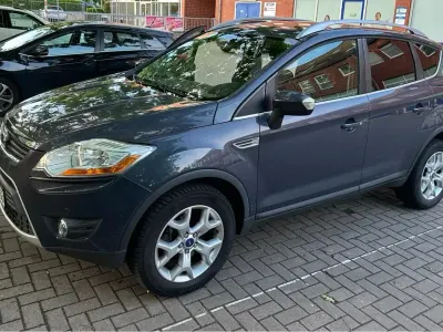Gebraucht Ford Kuga Trend 140 PS (102 kW) 2011 Grau SUV