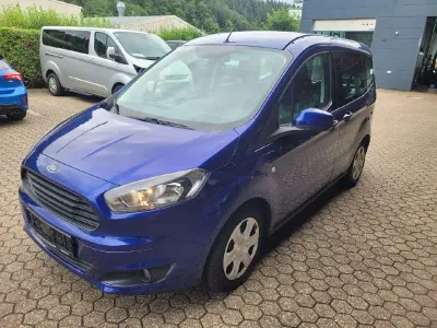 Gebraucht Ford Tourneo Courier Trend 101 PS (74 kW) 2018 Indicblau metallic Van / Kleinbus