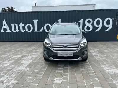 Gebraucht Ford Kuga Titanium 150 PS (110 kW) 2018 Grau SUV