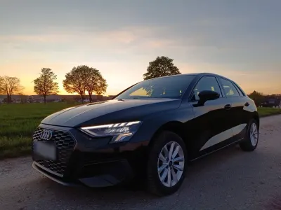 Second-hand Audi A3 116 CP (85 kW) 2022 Negru Berlinǎ