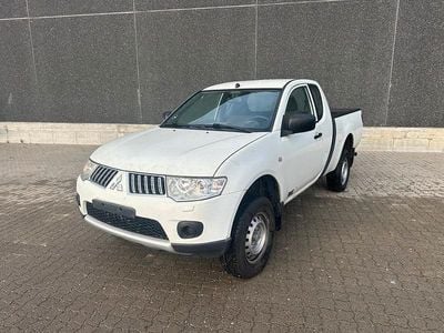 Gebraucht Mitsubishi L200 Invite 136 PS (100 kW) 2015 Abholung