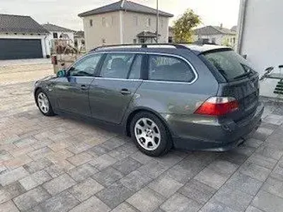 Usata BMW 525 177 CV (130 kW) 2005 Grigio Station wagon