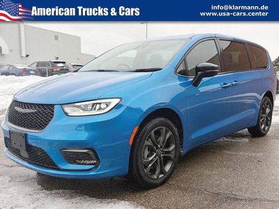 Blau Neu 2026 Chrysler Pacifica Van | 79.800 €