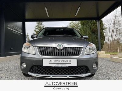 Gebraucht Skoda Roomster Scout 86 PS (63 kW) 2011 Grau Kombi