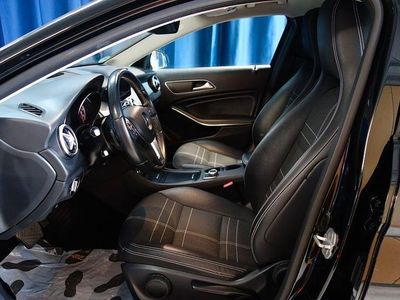 Gebraucht Mercedes GLA180 122 PS (89 kW) 2015 Schwarz SUV