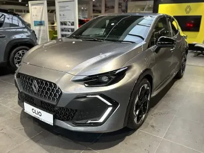 Nuova Renault Clio V Techno 159 CV (116 kW) 2025 Grigio Berlina