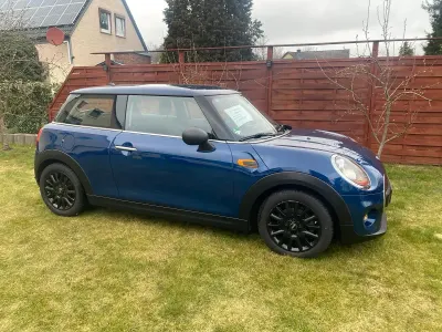 Occasion Mini ONE 75 PK (55 kW) 2016 Blauw Hatchback