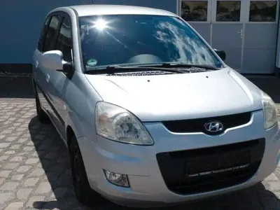 Gebraucht Hyundai Matrix 103 PS (75 kW) 2009 Silber Van / Kleinbus