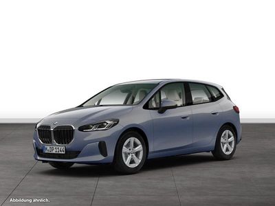 Gebraucht BMW 220 Active Tourer 156 PS (114 kW) 2025 Grau Van / Kleinbus