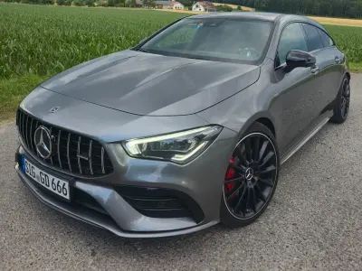 Gebraucht Mercedes CLA35 AMG Shooting Brake AMG 306 PS (225 kW) 2022 Grau Kombi