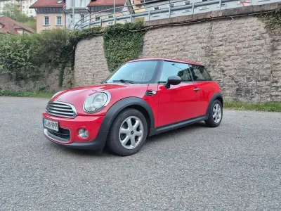 Gebraucht Mini ONE 98 PS (72 kW) 2011 Rot Kleinwagen
